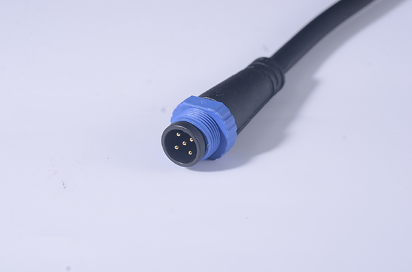 M15������