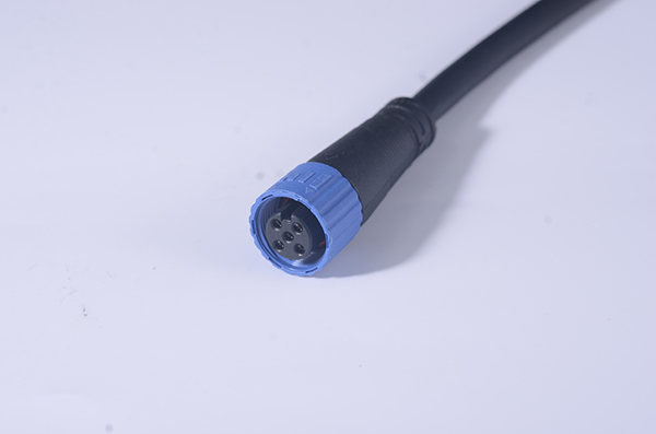 M15������